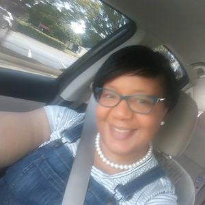 Meet your Posher, Deborah